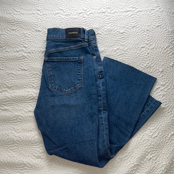 EXPRESS High Waist Cropped Flare Raw Hem Jeans - Picture 2 of 3